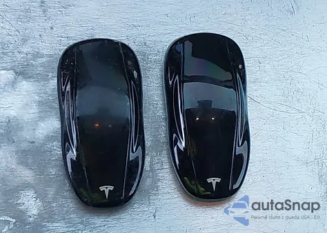 2018 Tesla Model S 100D/75D/P100D из США, поврежденный, VIN 5YJSA1E46JF286754